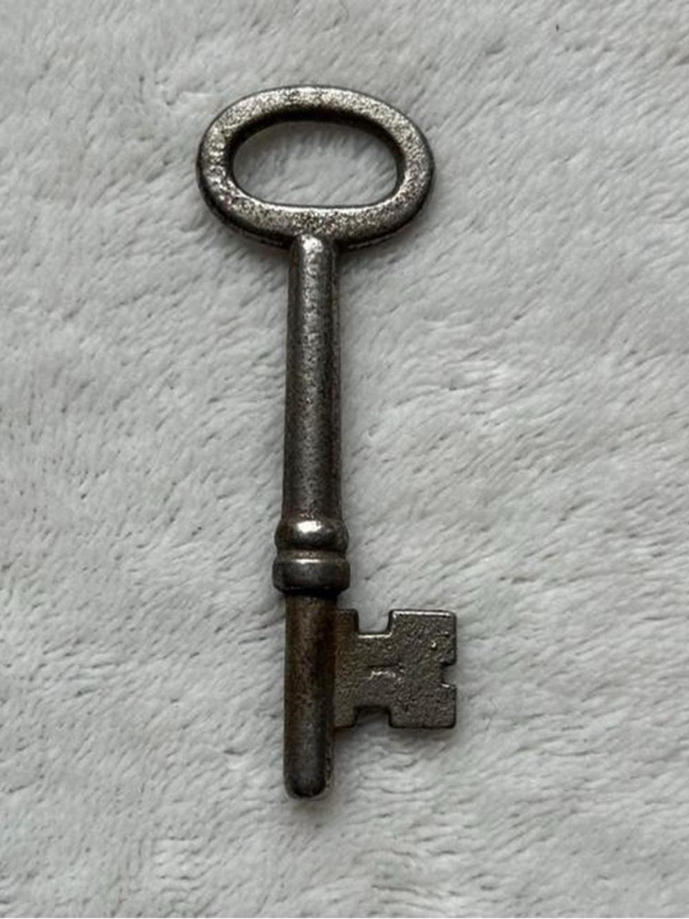 Victorian Goth Antique Skeleton Key